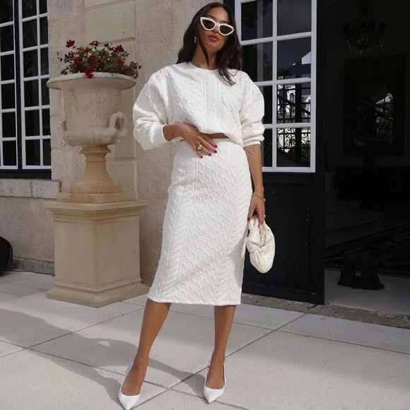 Zara Set - Ecru Quilted Sweatshirt & Skirt - Picture 4 of 17